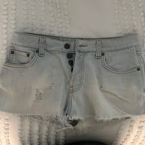 Carmar denim shorts size 27